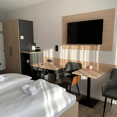 Hotel Zur Therme 3*
