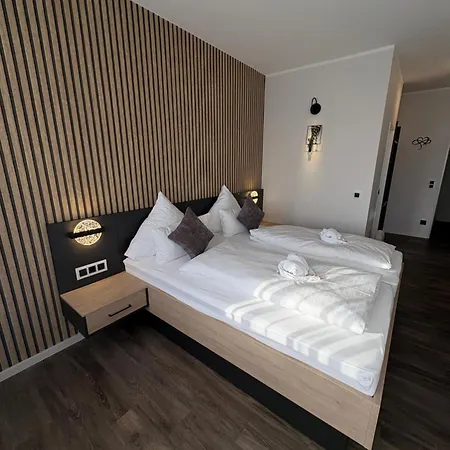 Zur Therme Hotel 3*