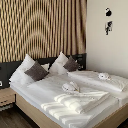 Flair Zur Therme 酒店 巴德韦斯特科特