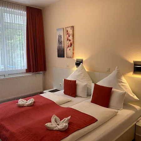 ホテル Flair Zur Therme 3*