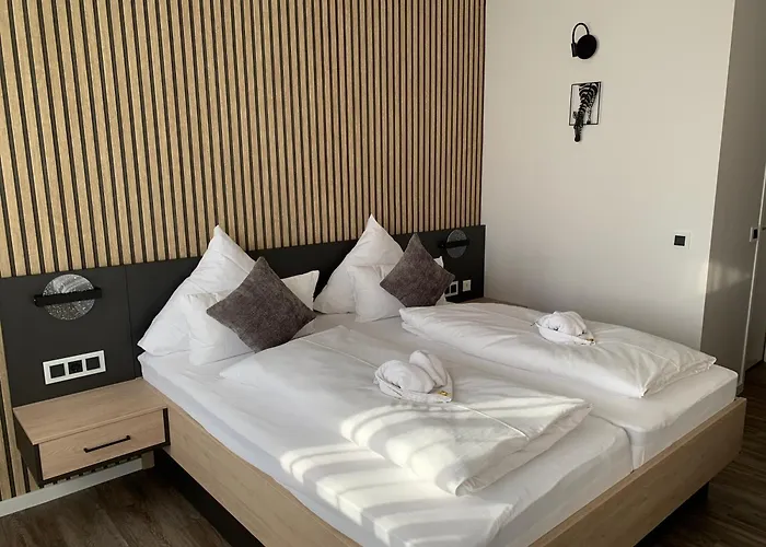 Zur Therme فندق Westernkotten